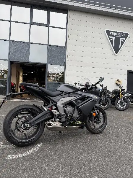 	DAYTONA 660