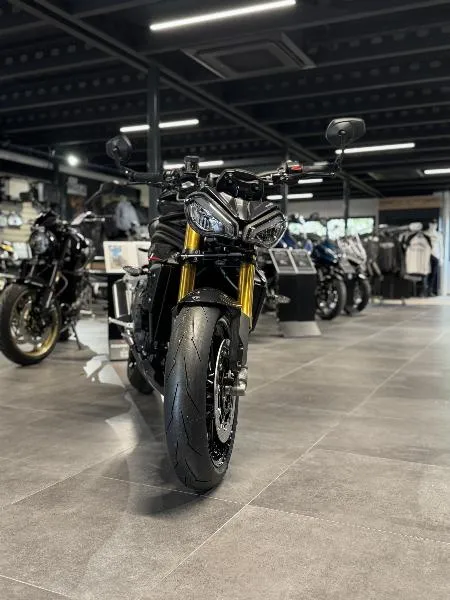 SPEED TRIPLE 1200 RS