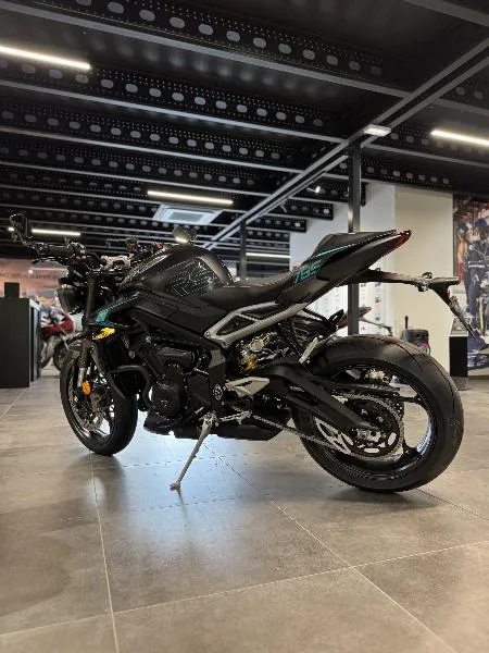 STREET TRIPLE 765 RS
