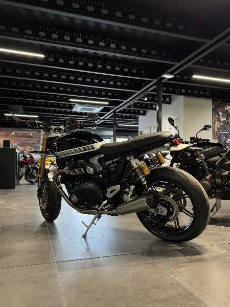 Speed Twin 1200 RS