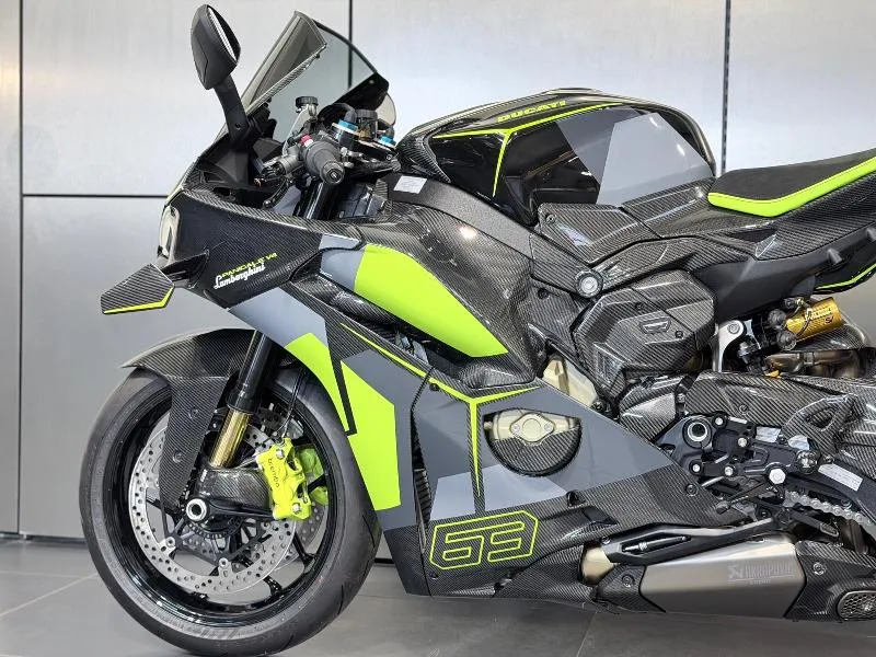 PANIGALE V4 LAMBORGHINI