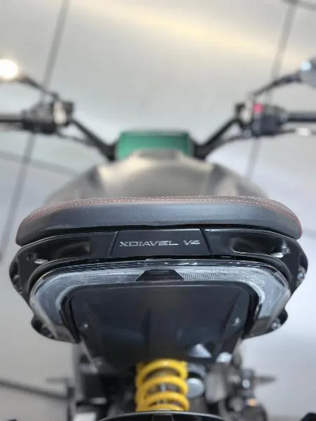 X DIAVEL V4