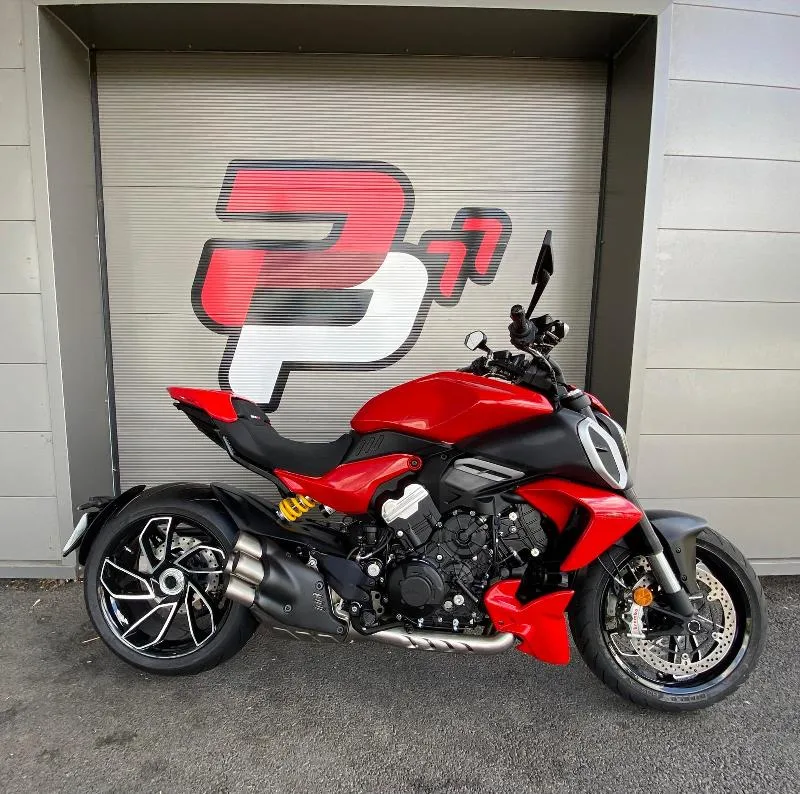 DIAVEL V4