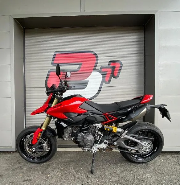 HYPERMOTARD V2