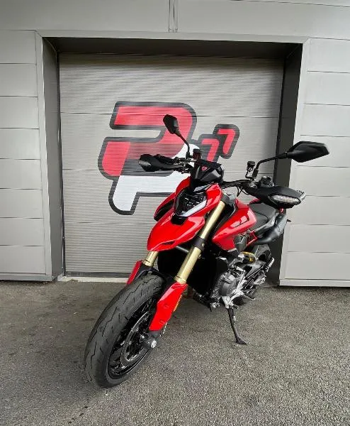 HYPERMOTARD V2