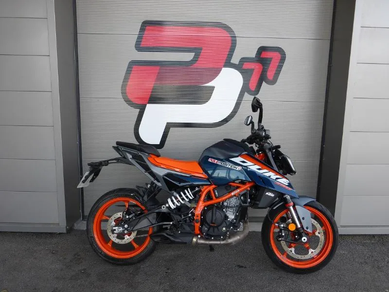 390 DUKE 2025