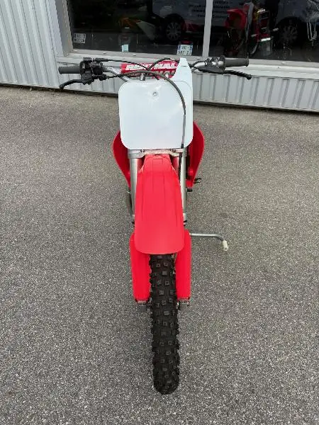 CR