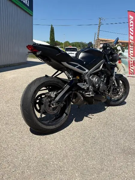 STREET TRIPLE 765 RS