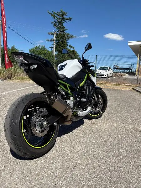 Z 900