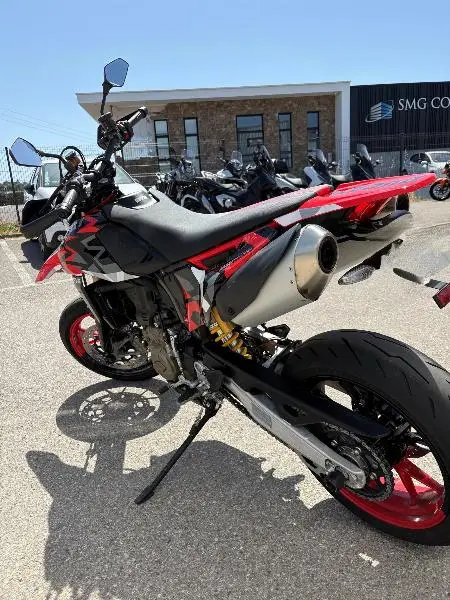 HYPERMOTARD