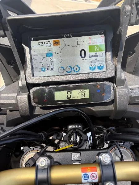 CRF 1100 L AFRICA TWIN ADVENTURE SPORTS