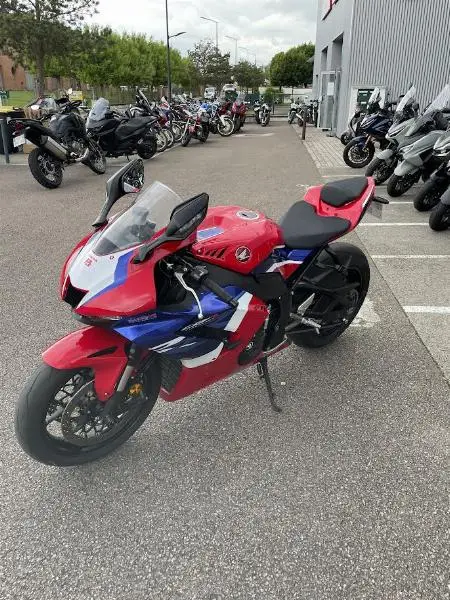 CBR 1000 RR FIREBLADE