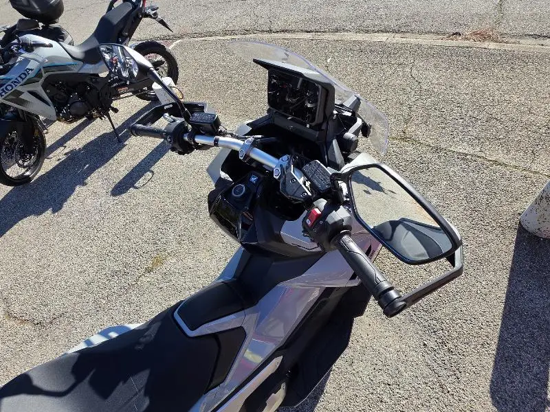 XADV 750