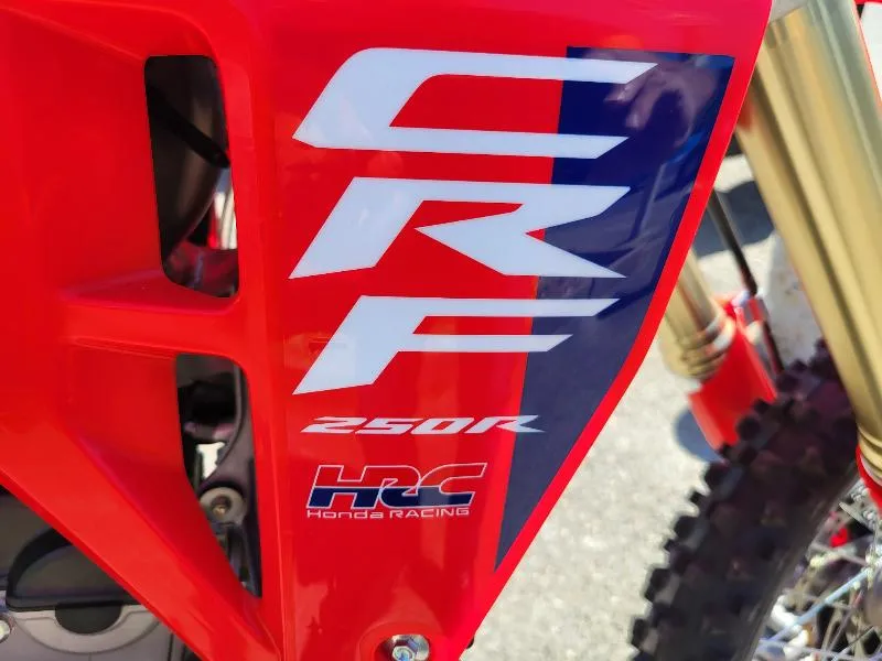 CRF 250 R