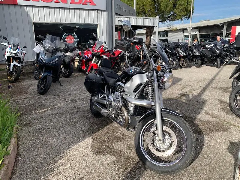 R 1200 C