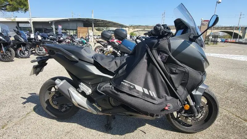 NSS FORZA 750