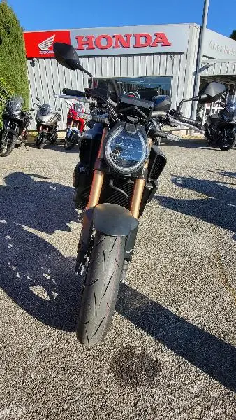 CB 650 R