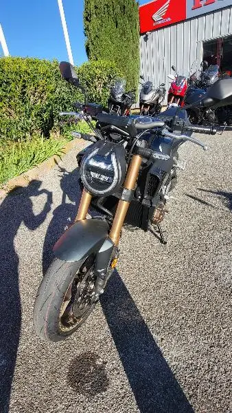 CB 650 R