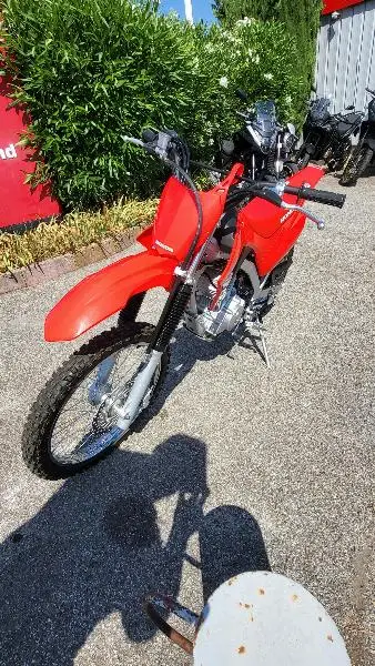 CRF 125 R