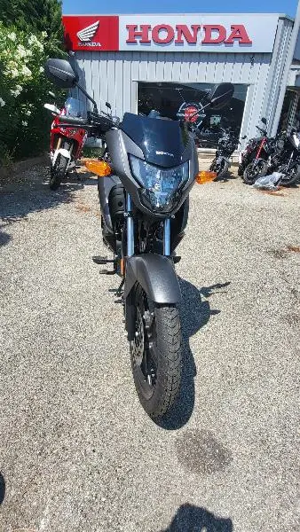CB 125 F