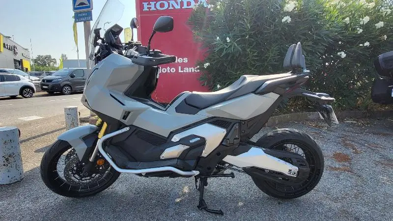 XADV 750 2025