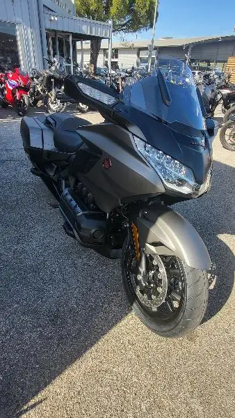 GL 1800 GOLDWING DCT