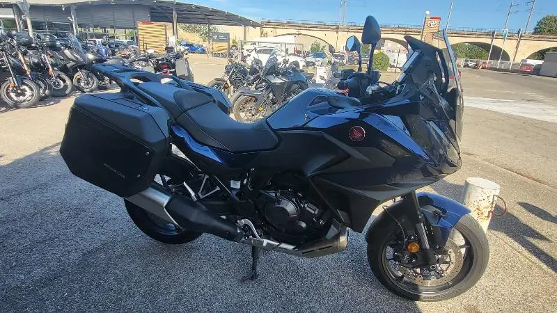 NT 1100