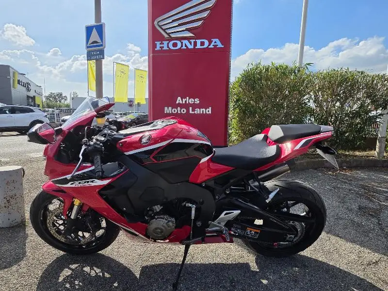 CBR 1000 RR FIREBLADE