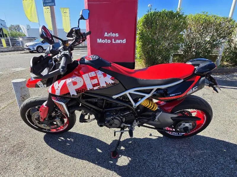 HYPERMOTARD
