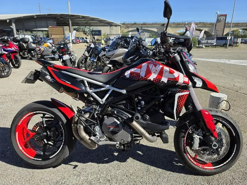 HYPERMOTARD