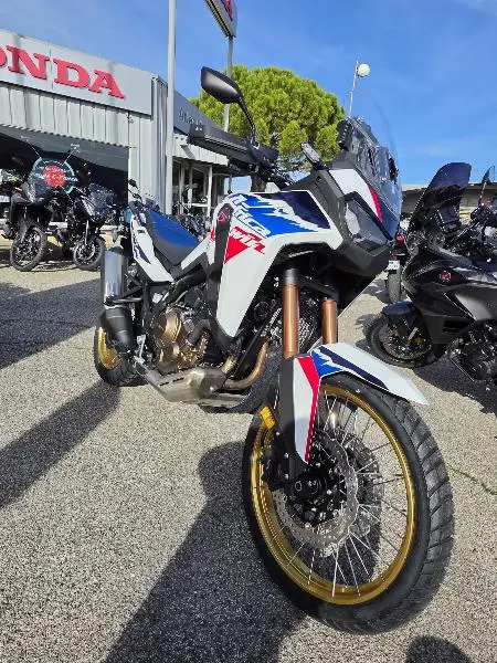 CRF 1100  L AFRICA TWIN