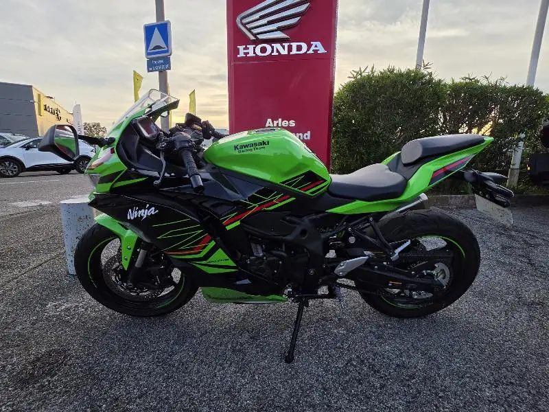 Ninja ZX4RR