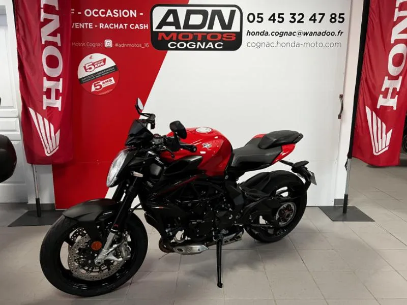 BRUTALE 800