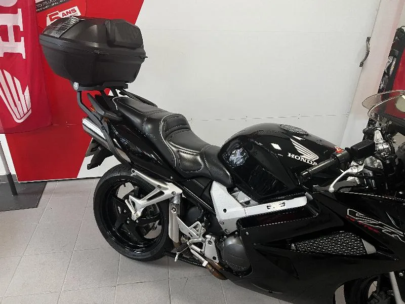VFR 800