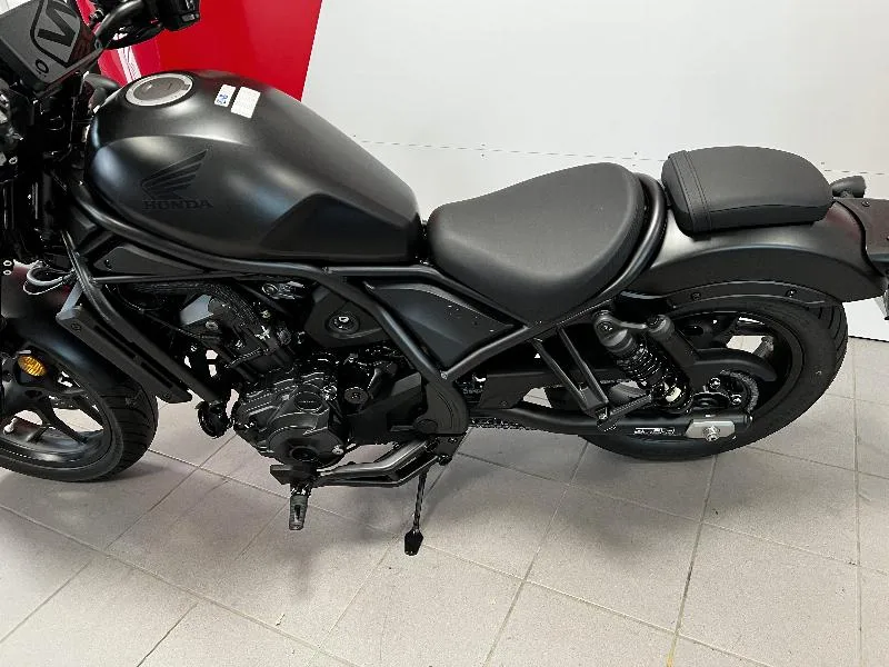 REBEL 1100