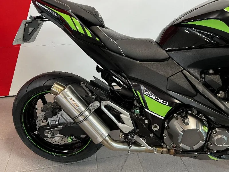 Z 800