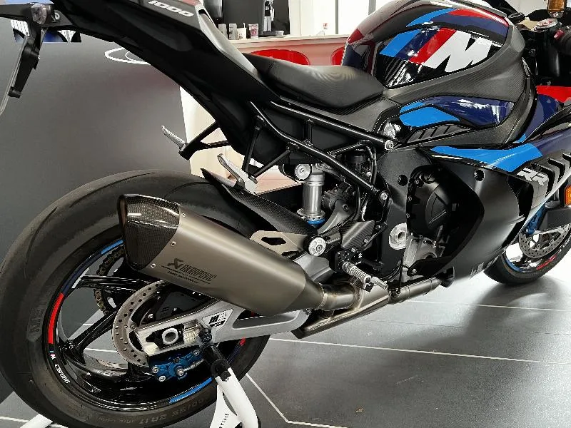 M 1000RR