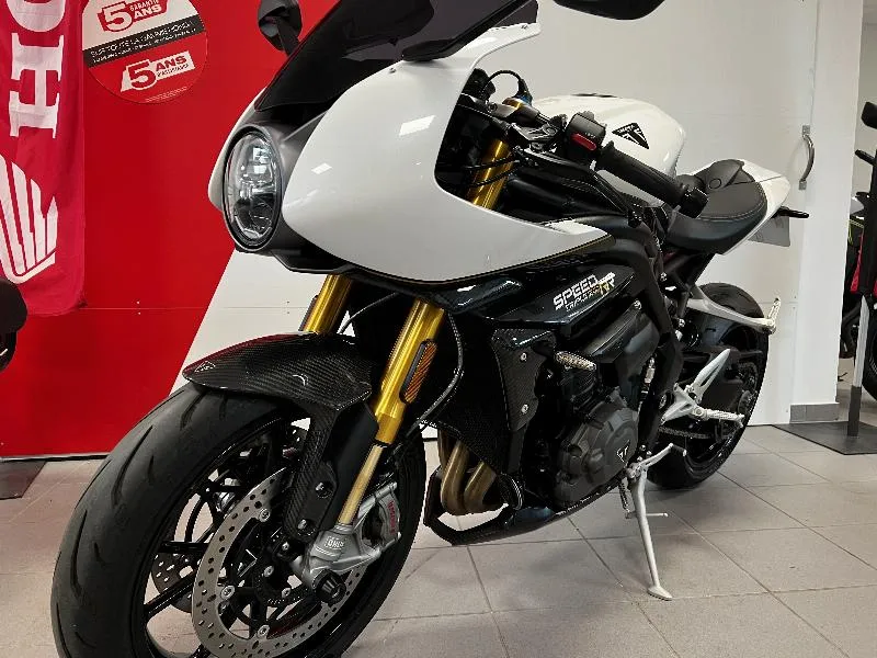 SPEED TRIPLE 1200 RR