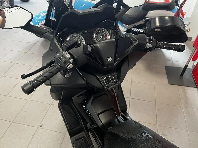 NSS FORZA 125
