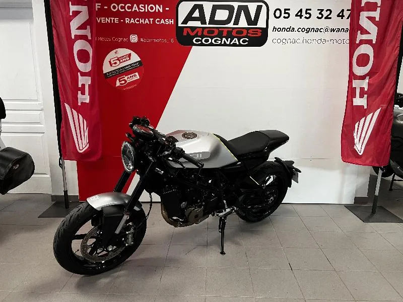 701 VITPILEN