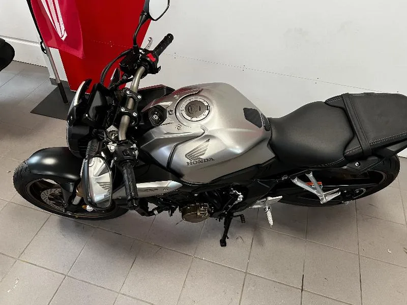 CB 650 R