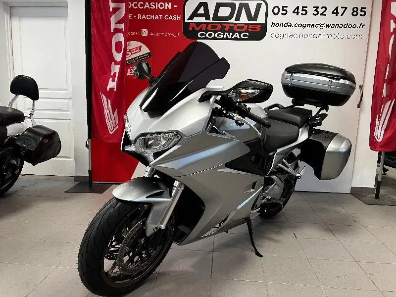 VFR 800 F