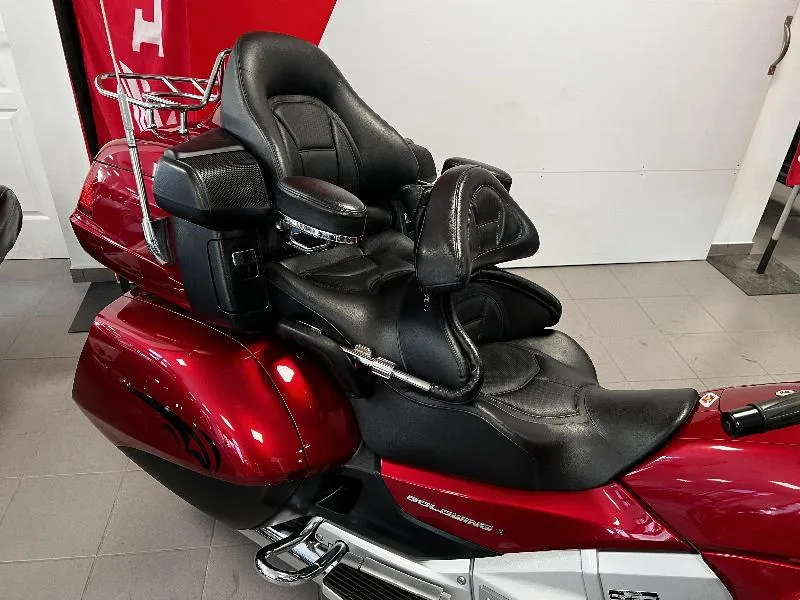 GOLDWING 1800