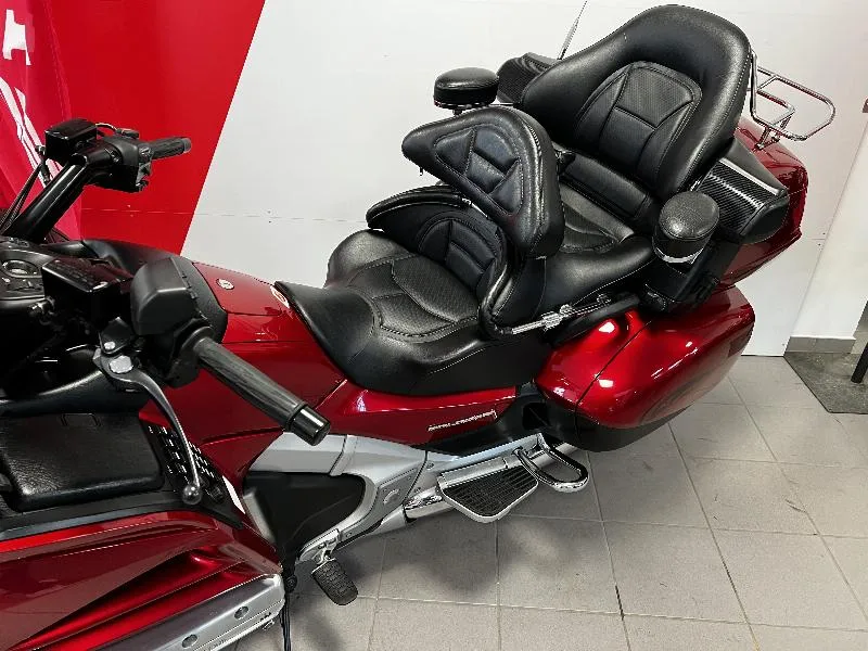 GOLDWING 1800