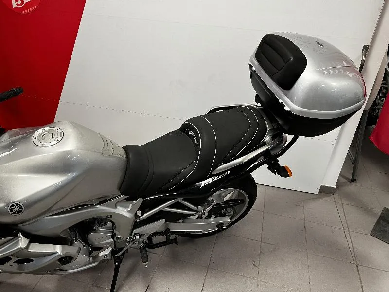 FAZER 600