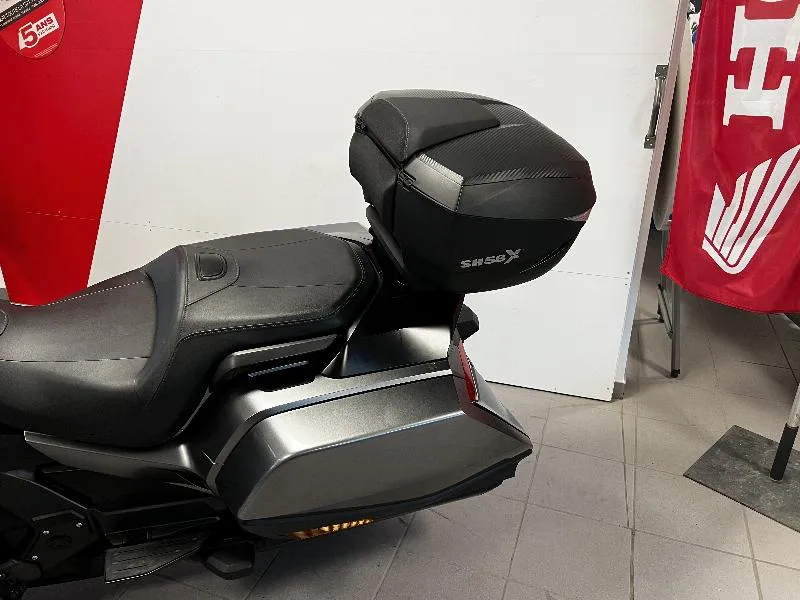 GOLDWING 1800
