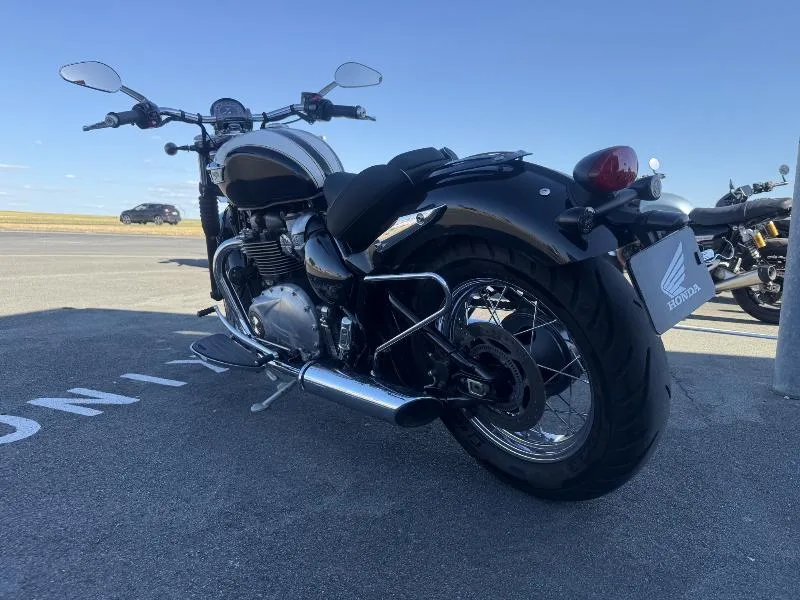 BONNEVILLE SPEEDMASTER 1200