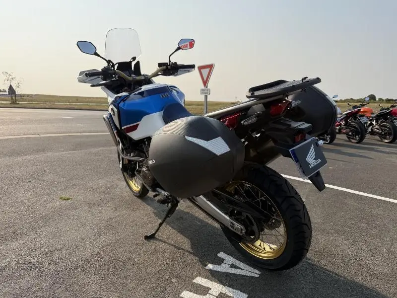 CRF 1000 AFRICA TWIN ADVENTURE SPORTS
