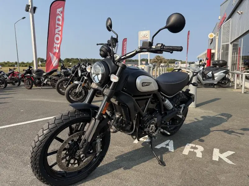 SCRAMBLER 2022