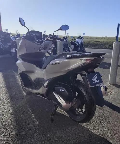 PCX 125
